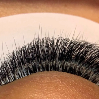 D Curl Crafted Eyelash Extensions | Dramatic Volume & Lift